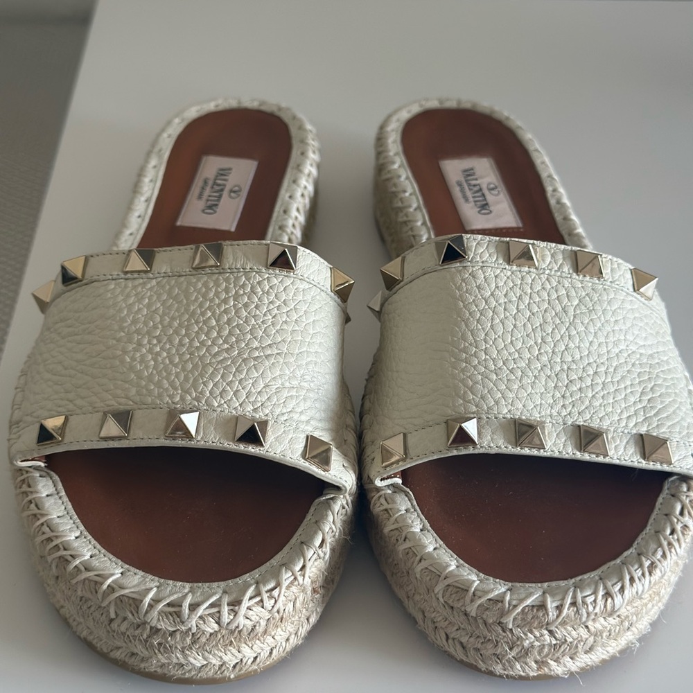 Valentino Flat Espadrille Rockstud Sandal size 7/37